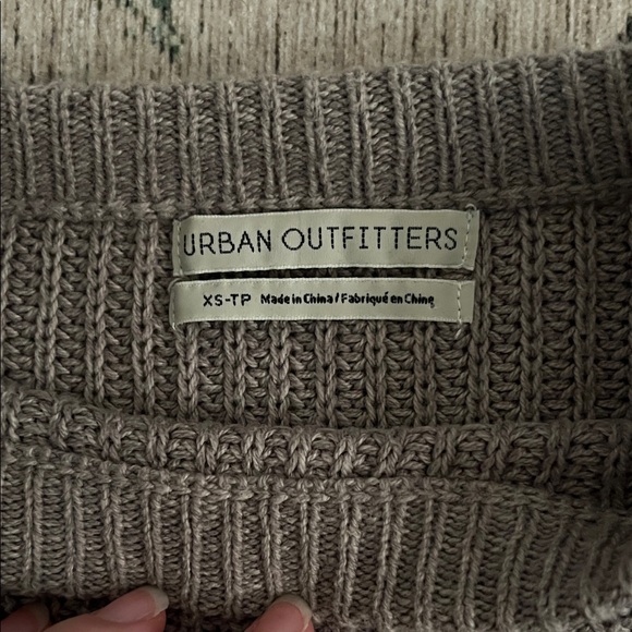 Urban Outfitters Charcoal Crew Neck Sweater - Picture 2 of 5